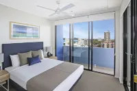 Direct Collective - Sea Breeze Mooloolaba Hotels in Mountain Creek