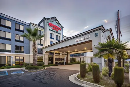 Hampton Inn & Suites - San Mateo