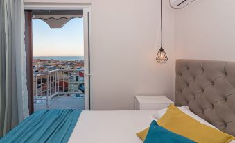'Eolia Apartment' - Sea & City View Central Apt