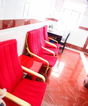 1. 마닐라 라운지..