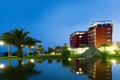 Senator Águilas Hotels near Ícaro