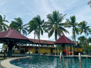 Borneo Beach & Mangrove Resort