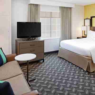 Residence Inn Tysons Rooms