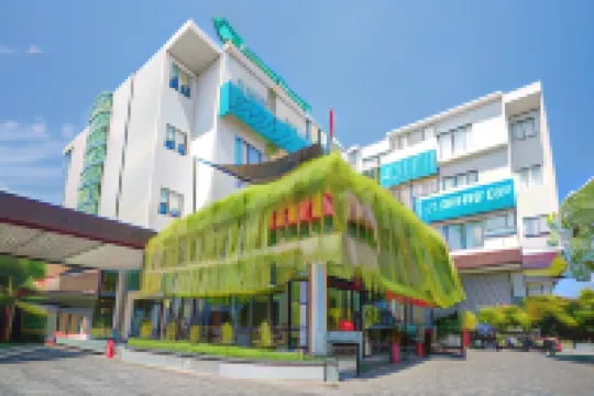 Grand Livio Kuta Hotel Hotels near Carrefour Sunset Road