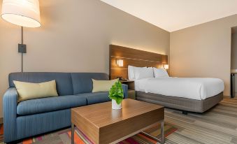 Holiday Inn Express & Suites West Melbourne