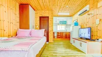 Cheorwon Hangyeoul Pension Hotel dekat Nodongdangsa