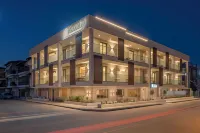 Sandy Seaside Suites Hotels in Triglia