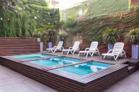 Circus Hostel - Hostels