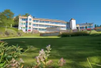 Auberge Hotel Spa Watel Hotels in Val-David