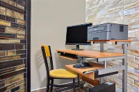 弗洛倫斯温德姆速 8 酒店