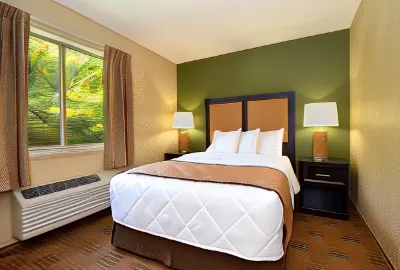 Extended Stay America Select Suites - Birmingham - Inverness Hotels in Lake Purdy