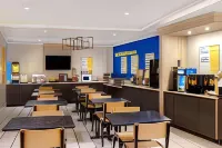 Days Inn by Wyndham Edmundston - Wifi