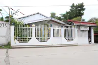 Posada Miss Mazie Hotels in 