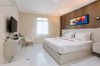 Hotel 78 Parapat Mitra RedDoorz Hotels in Parapat