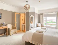 Larkhill House Hotels near Barry's Amusements