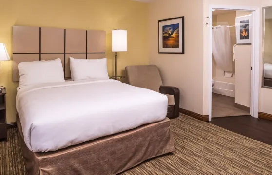 Candlewood Suites 堪薩斯城