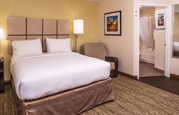 Candlewood Suites 堪薩斯城