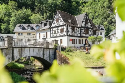 Landgasthof Zur Burg Grenzau Hotels in Ransbach-Baumbach