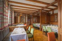 Aux Deux Clefs Hostellerie Groff Hotels in Biesheim