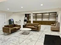 Super 8 by Wyndham Atlanta/Hartsfield Jackson Airport - Motels
