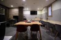 Daeyoung Hotel Myeongdong - Mountain view