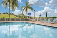 Belmont Inn & Suites Hotel a Homestead