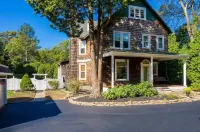 Chester County Oasis with Pool, Modern Ammenities, Tranquil and Private