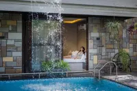 The Out House Pushkar- A Nature Villa - สระว่ายน้ำส่วนตัว