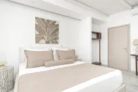 Cyano Hotel