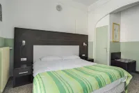 Hôtel de la Citadelle Hotels in Château-Arnoux-Saint-Auban
