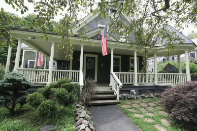 Stay at Jimmy's Hotels near Dana House