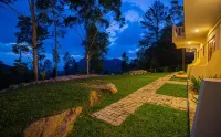 The Fortress Balumgala Hotels in Pinnawala