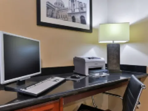 Days Inn & Suites by Wyndham Manheim Lebanon Hoteles en Municipio de Rapho