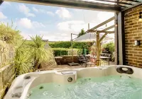 Duck Lodge B&B with Hot Tub Отели в г. Херстпирпойнт