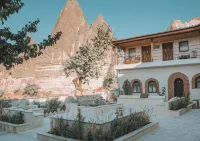 Turan Cappadocia Cave - parkir