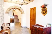 Borgo San Pietro Hotels in Castel del Giudice