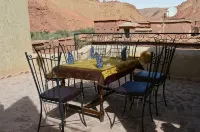 Kasbah des Montagns Maisons d'hôtes la vallée des Roses Hotels in Boumalne