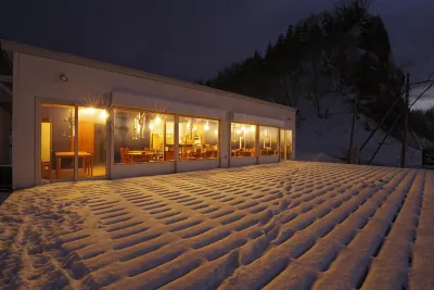 Shiretoko Kokun Kekun Hotels near Roadside Rest Area "Utoro-Shirietoku”