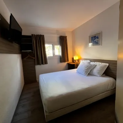Contact Hôtel Marseille Aubagne - Ex Good Hôtel Hotels near La Valentine