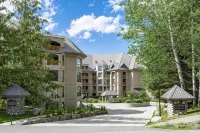 The Marquise by Whistler Premier Hotel a 