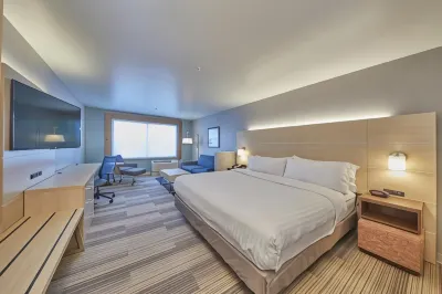 Holiday Inn Express & Suites Hermiston Downtown Hotels near 7-Eleven