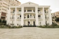 Hotel Vila Kalcuni Sarande Hotel dekat Saranda Municipality public beach
