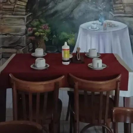 Gran Aldea Hotel Отели в г. Пунилья