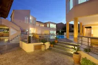 Elma's Dream Apartments & Villas Hotels in Daratso