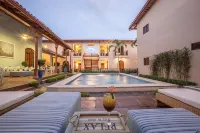 Hotel Plaza Marbella Granada - Pools