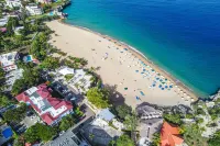 Playa Alicia, Guest Friendly, Best Location in Town! Hotels in Los Castillos