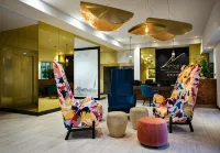 Hotel Verlaine فنادق في كان