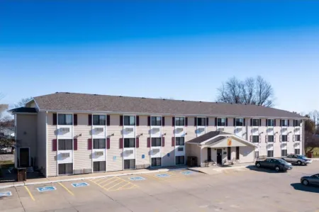 Super 8 by Wyndham Burlington