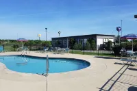 Quality Inn Austintown-Youngstown West - Pools