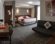 Ramada Plaza by Wyndham Leon